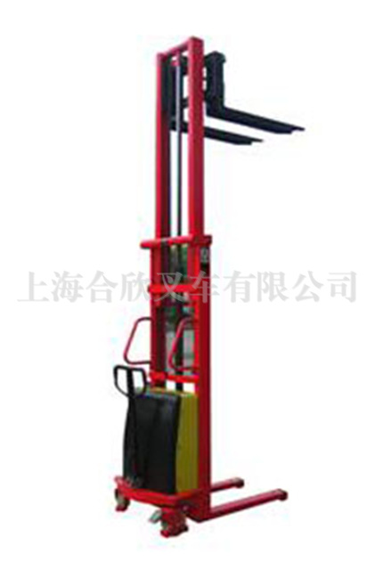 SPN半电动堆高车